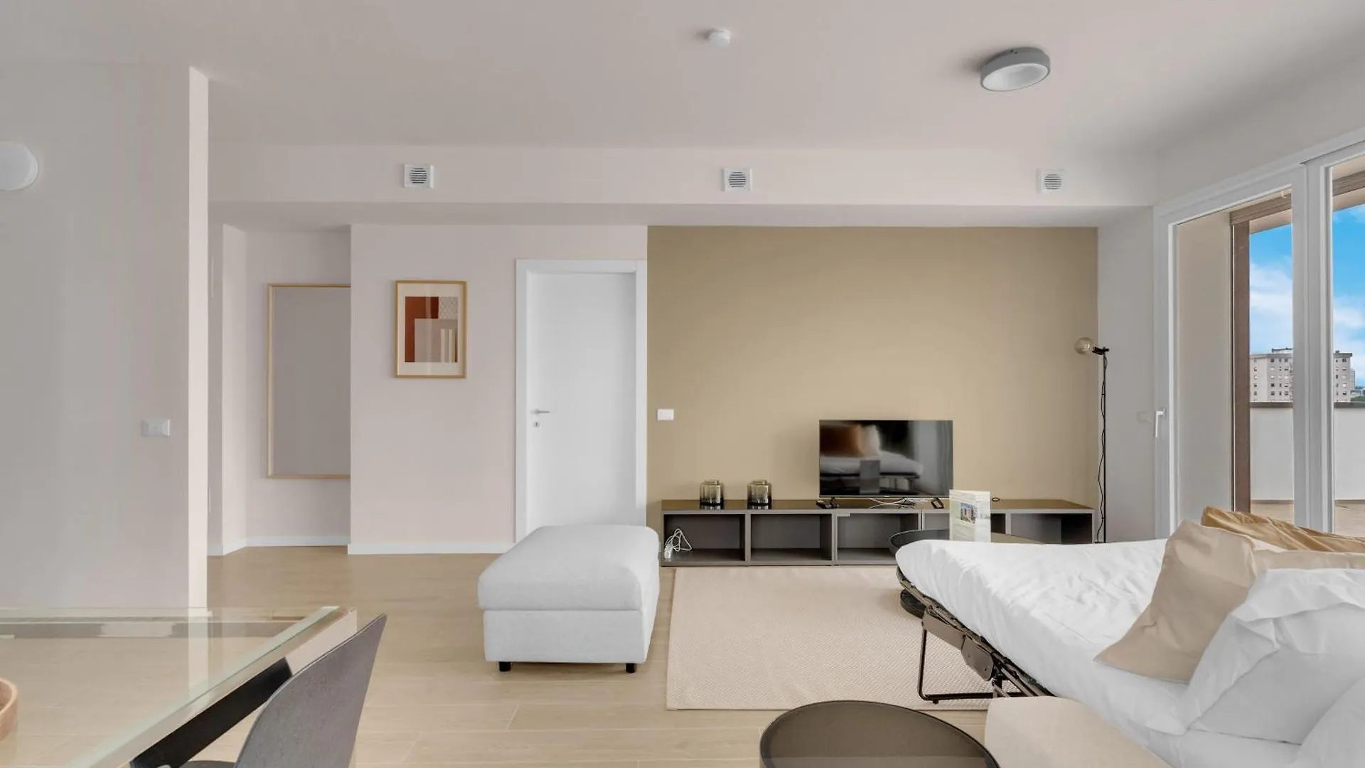 Airy Apartments With Balcony & Garage Milánó Olaszország
